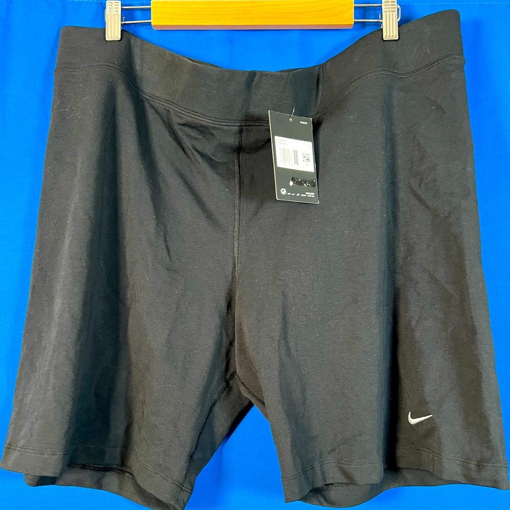 Women’s Plus Size 3X Nike Bike Shorts NWT